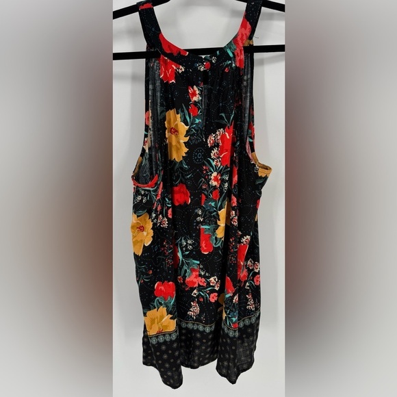 Torrid Black Floral Textured Stretch Rayon Goddess Tank - Picture 4 of 14